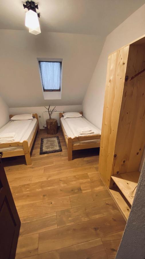 Bed and Breakfast Famives Vendeghaz Racul Zewnętrze zdjęcie