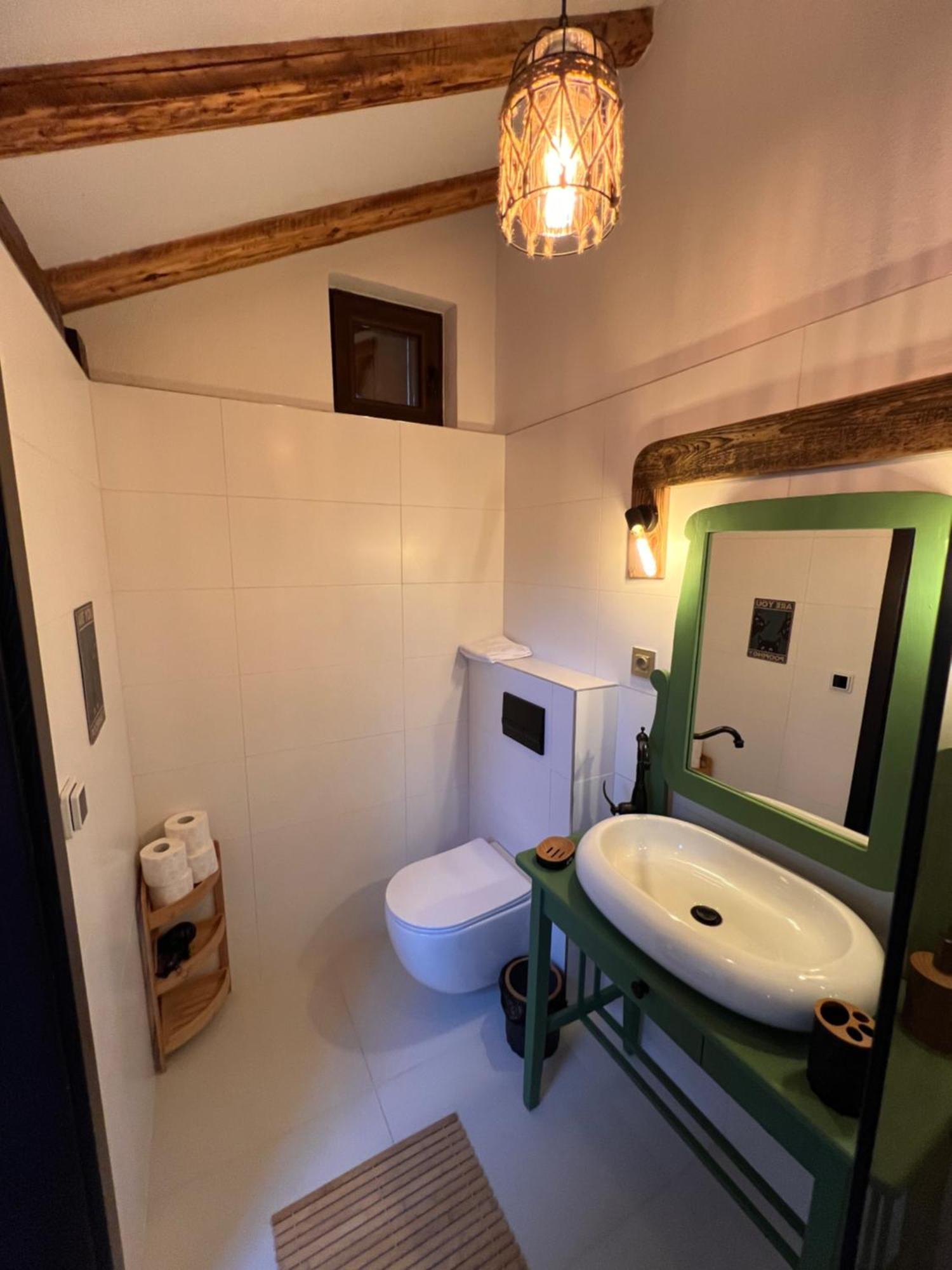 Bed and Breakfast Famives Vendeghaz Racul Zewnętrze zdjęcie