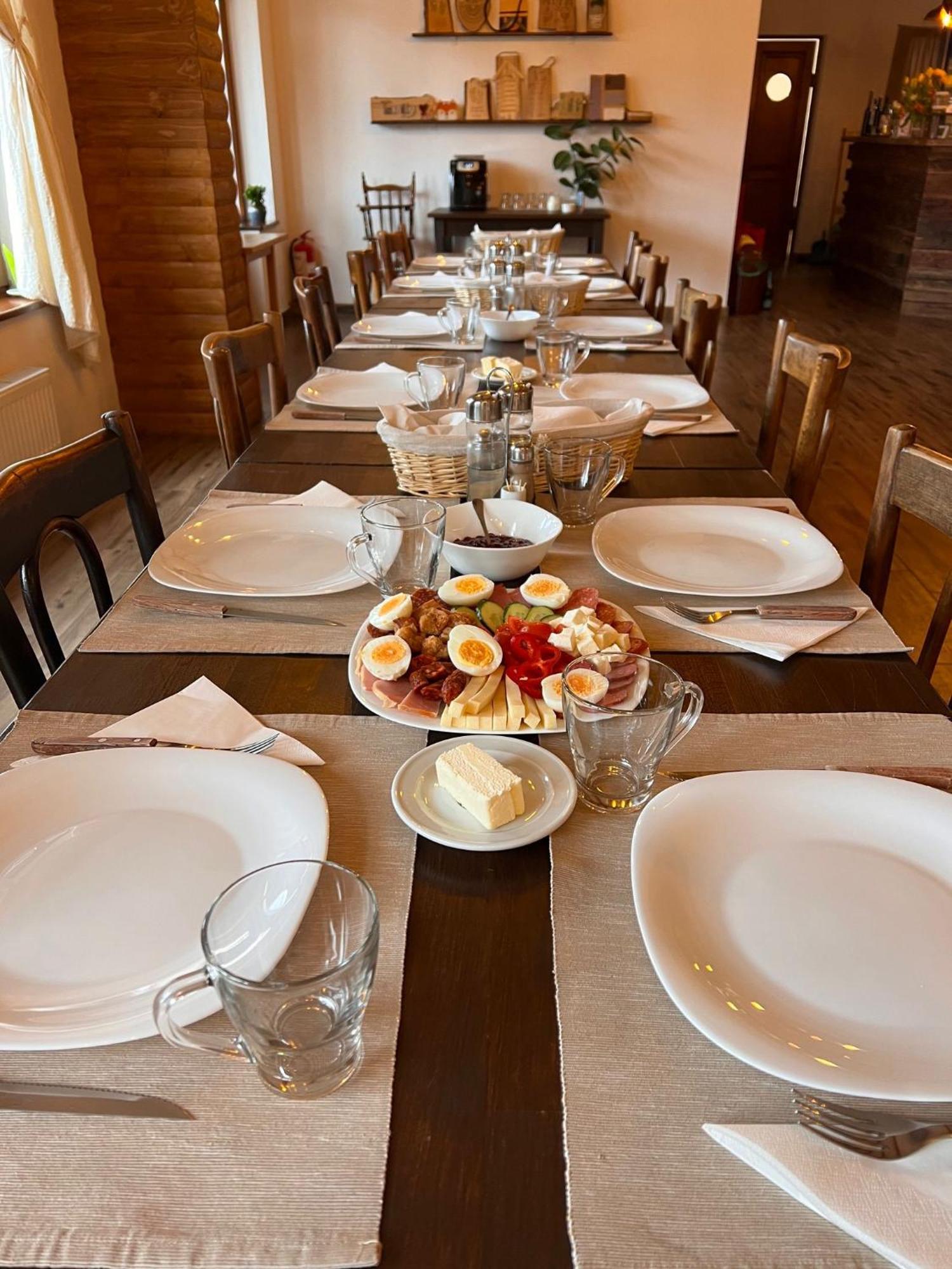 Bed and Breakfast Famives Vendeghaz Racul Zewnętrze zdjęcie