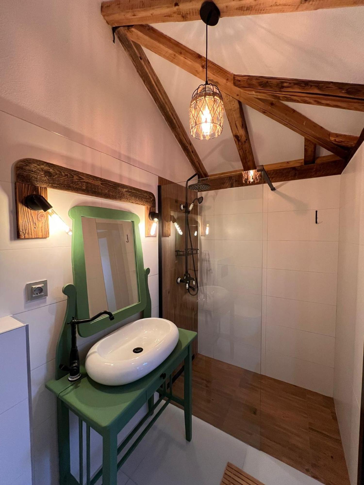 Bed and Breakfast Famives Vendeghaz Racul Zewnętrze zdjęcie