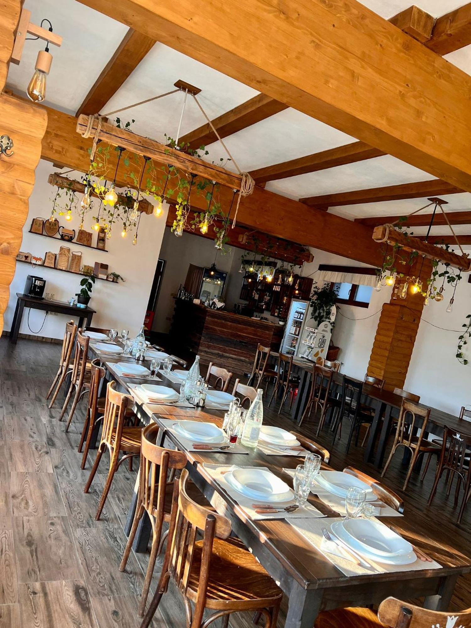 Bed and Breakfast Famives Vendeghaz Racul Zewnętrze zdjęcie