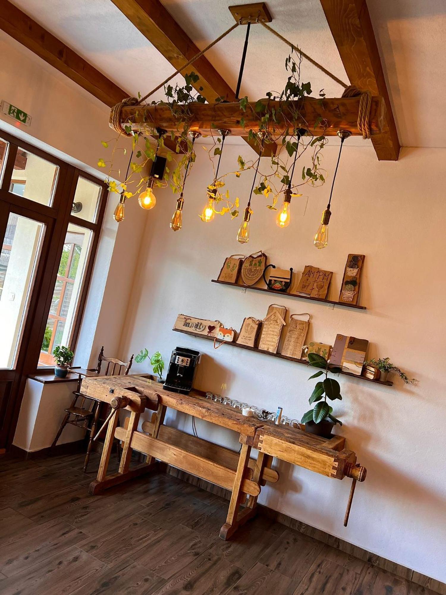 Bed and Breakfast Famives Vendeghaz Racul Zewnętrze zdjęcie